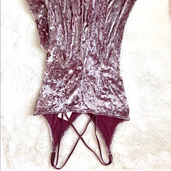 Velvet strapped Dress - Picture 2 of 5